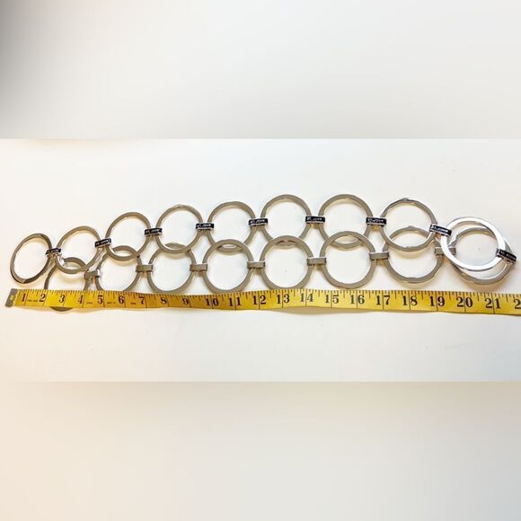Vintage St John silver tone oversized wide link ring chain belt. Y2K - Picture 5 of 10